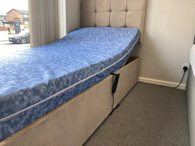 Bed deals liquidation sale